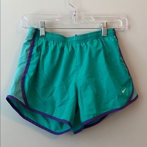 NIKE TEMPO SHORTS